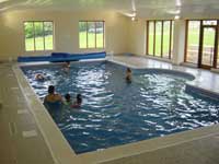 cottages with swimming pool