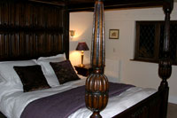 4 poster bed self-catering 