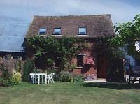 2 small cottages for 2 to 4 people