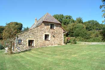 secluded self catering barn conversion in Devon.  This delightful barn conversion can accommodate 2-5 people in glorious Devon