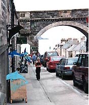 Cullen_MainRd.jpg (16651 bytes)