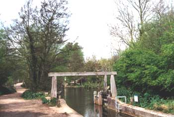 Cycle path to the left of the river and lock - perfect activity for your relaxing self-catering holiday in Constable Country, Suffolk