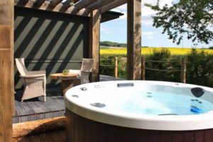Chilterns View Lodges with Hot tubs