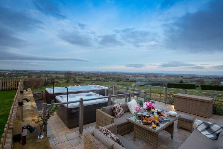 Dancing Hill House with Hot Tub and Swim Spa, Somerset