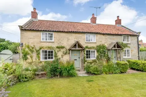 1 Corner Cottages, Dogs-welcome, North York Moors and Coast   - Cropton, 