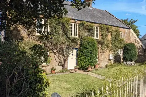 Myrtle House Old Farmhouse and Annexe  - Ilminster, 