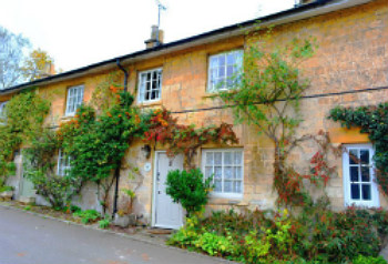 Honeysuckle Cottage in the Cotswolds
