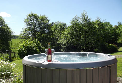 Hot tub at farm in Wales