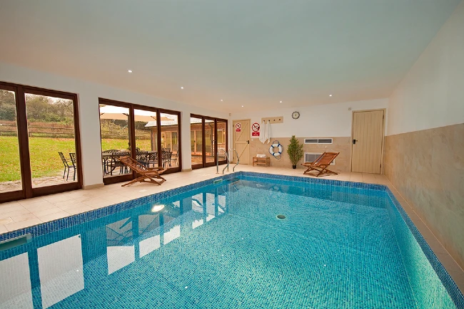 Hen party house with pool