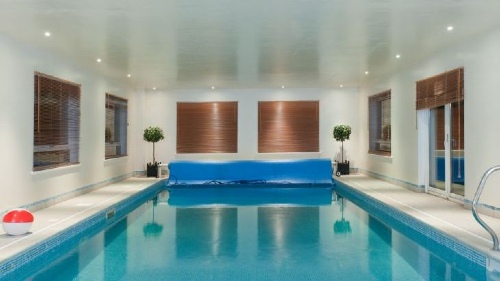 Country house swimming pool