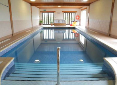 cottage Cornwall swimming pool