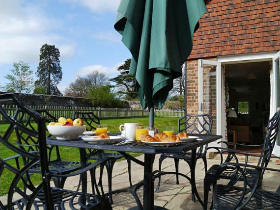 holiday cottages in south downs near brighton