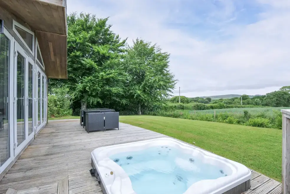 Private Hot Tub at 1 Horizon View