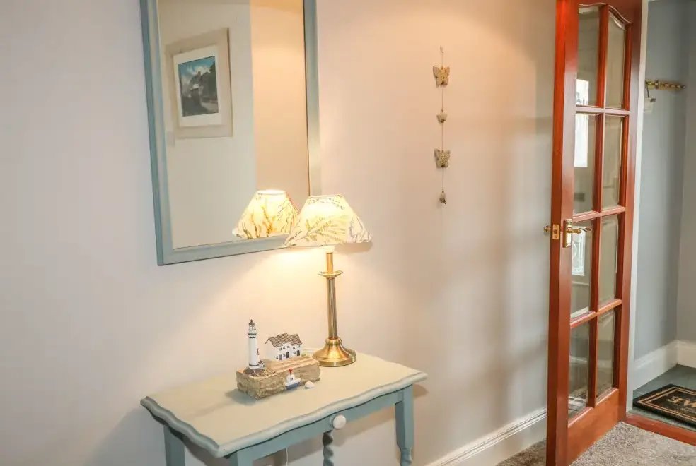 Hallway at 1 The Moorings