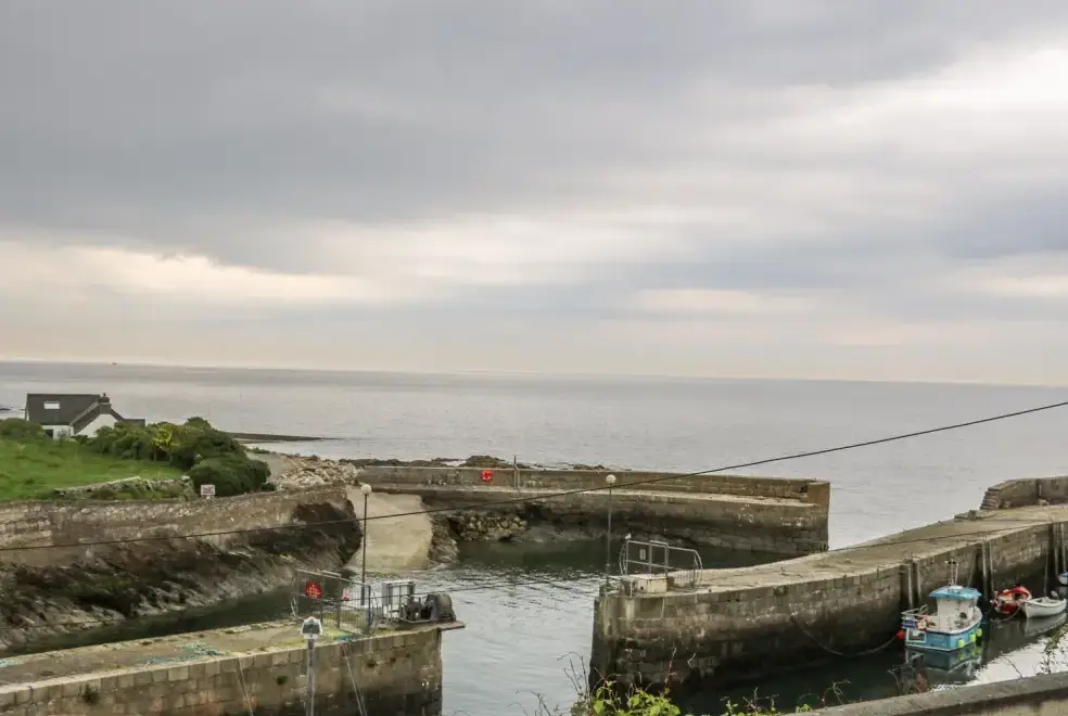 Coastal scenes near 1 The Moorings