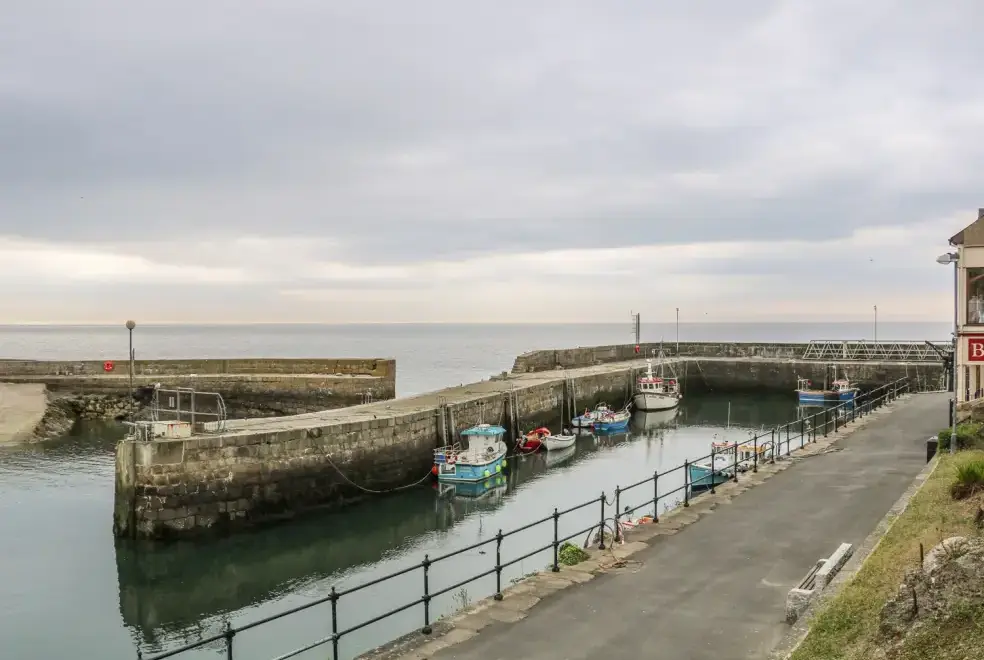 Coastal scenes near 1 The Moorings
