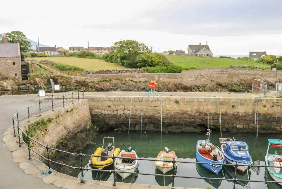 Coastal scenes near 1 The Moorings