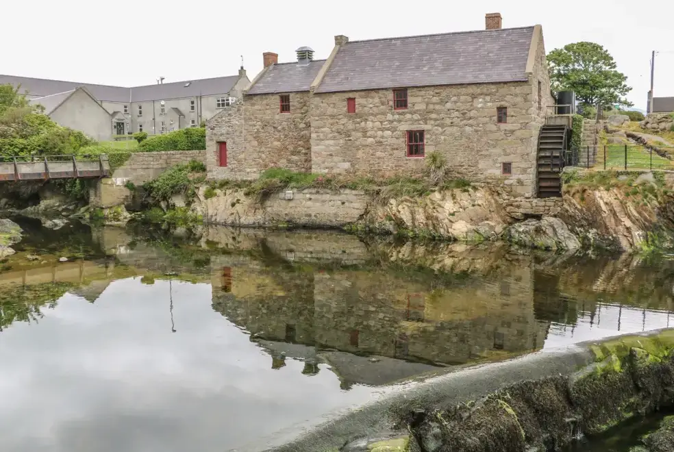 Countryside near 1 The Moorings