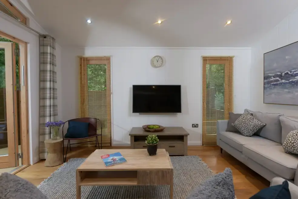 Lounge at 10 Stonerush Valley