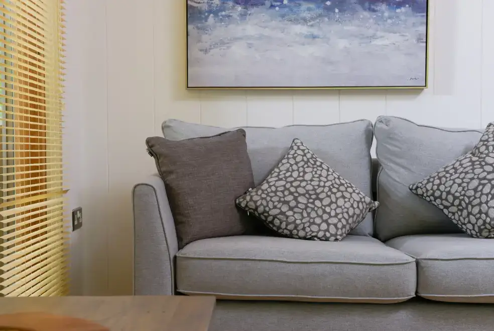 Lounge at 10 Stonerush Valley