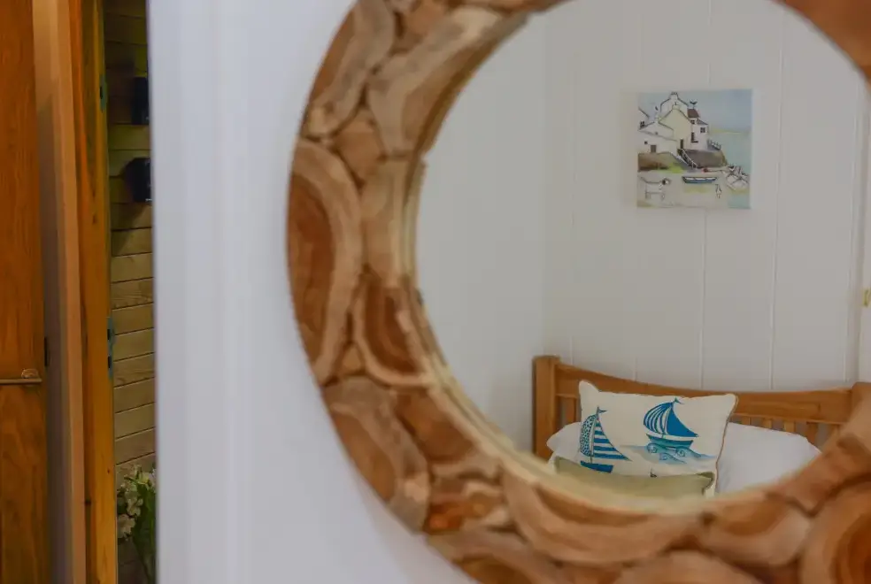 Lounge at 10 Stonerush Valley