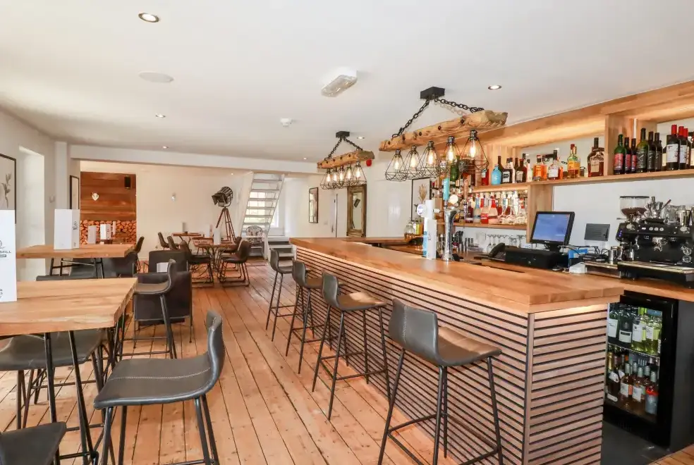 Lounge at 10 Stonerush Valley