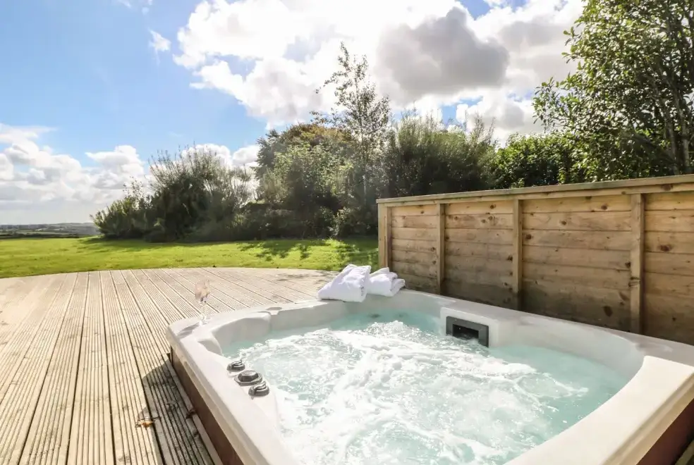 Private Hot Tub at 12 Horizon View