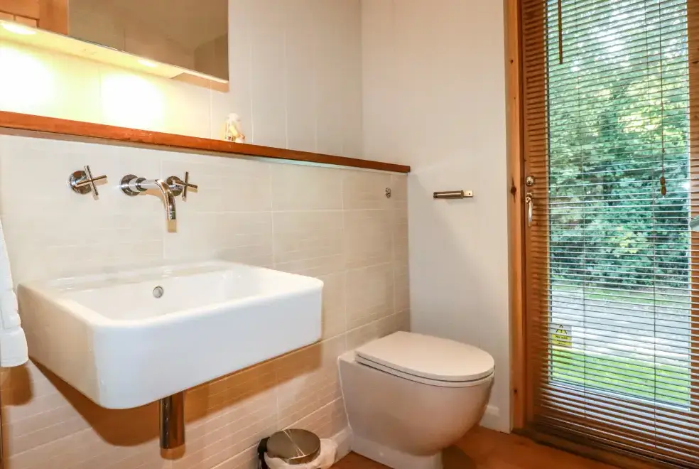 Ensuite bathroom at 14 Stonerush Valley