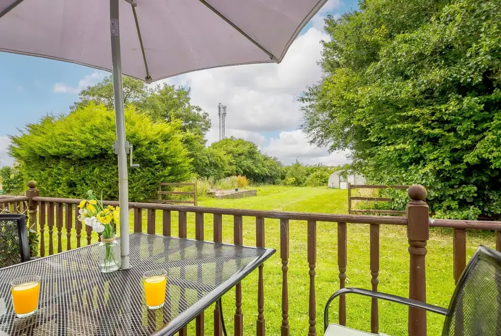Garden furniture at 2 Black Horse Cottage, North Wales 