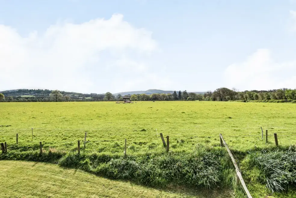 Countryside views at 2 Siluria Cottage