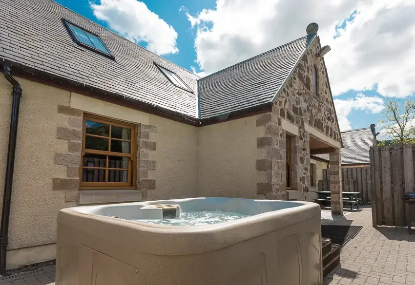 Private Hot Tub at 3 Bedroom Rental at Williamscraig Holiday Cottages