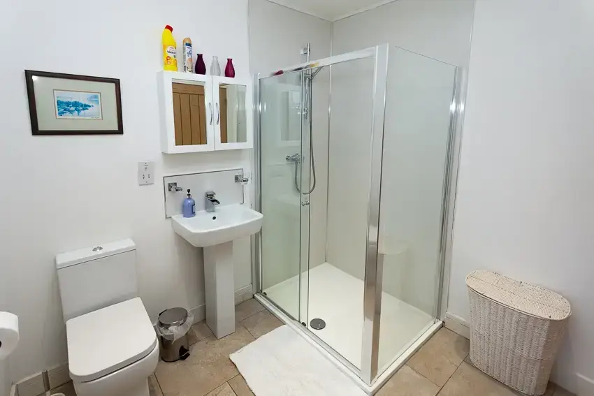 Shower room at 3 Bedroom Rental at Williamscraig Holiday Cottages