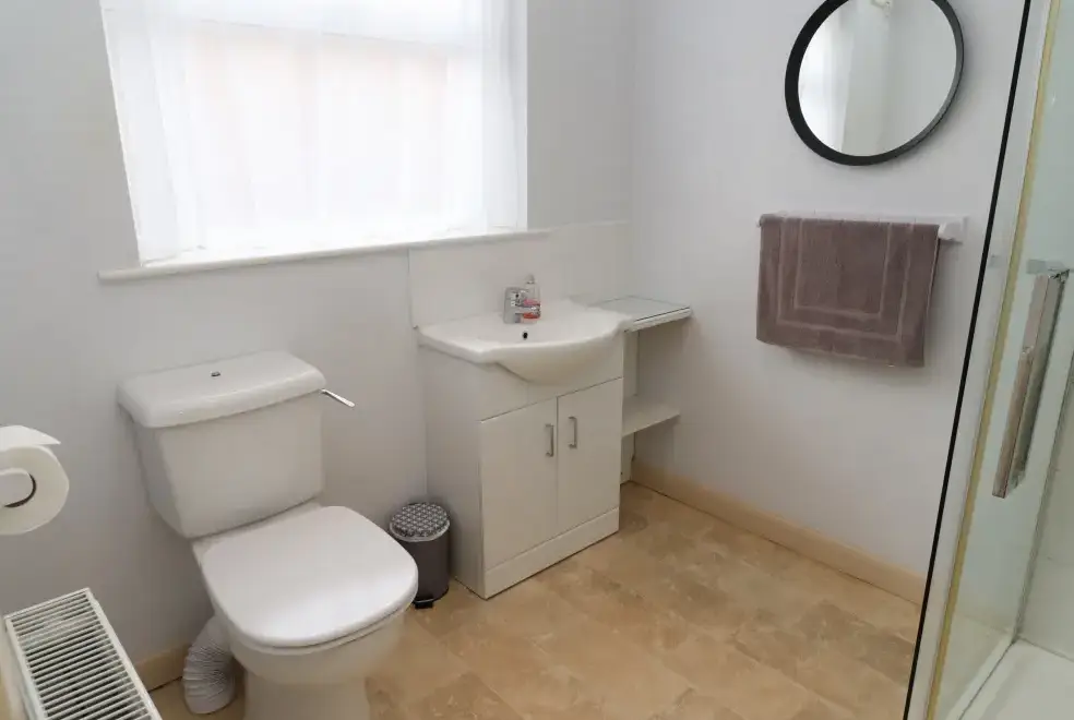 Shower room at 4 Roman Bank