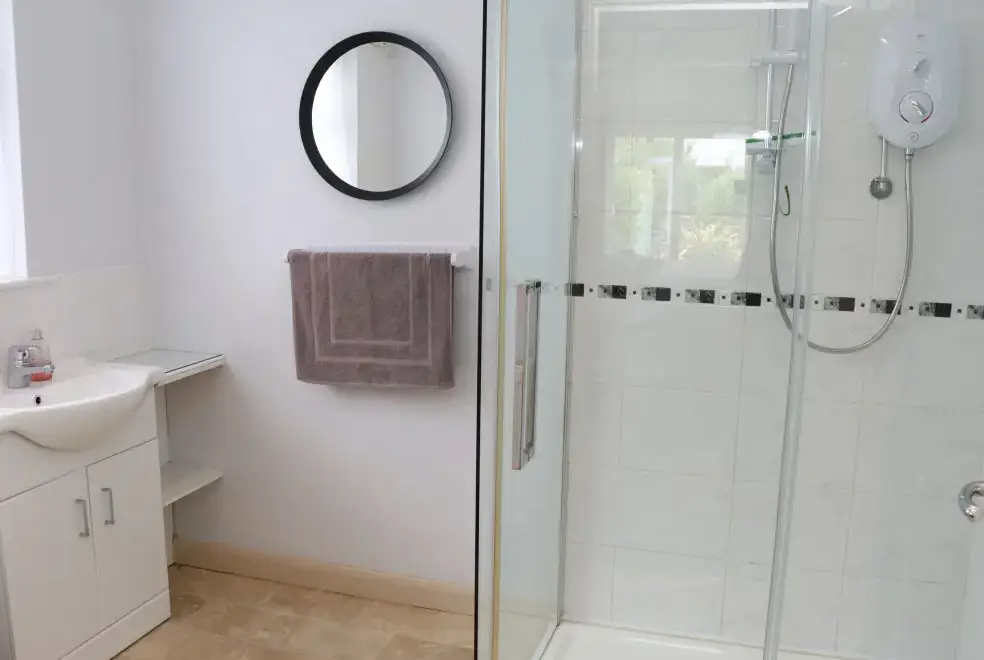 Shower room at 4 Roman Bank