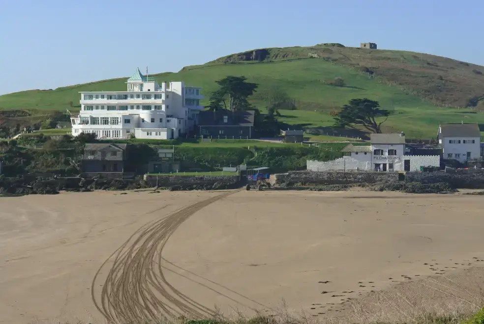  at 5 Burgh Island Causeway