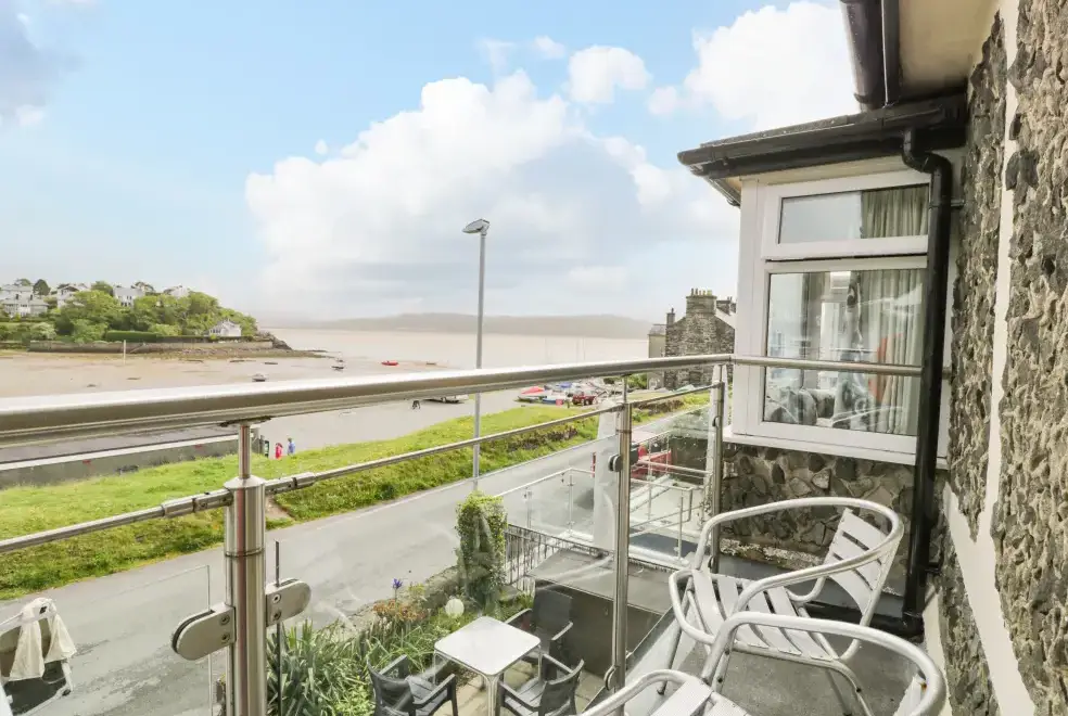 Balcony at 5 Ivy Terrace