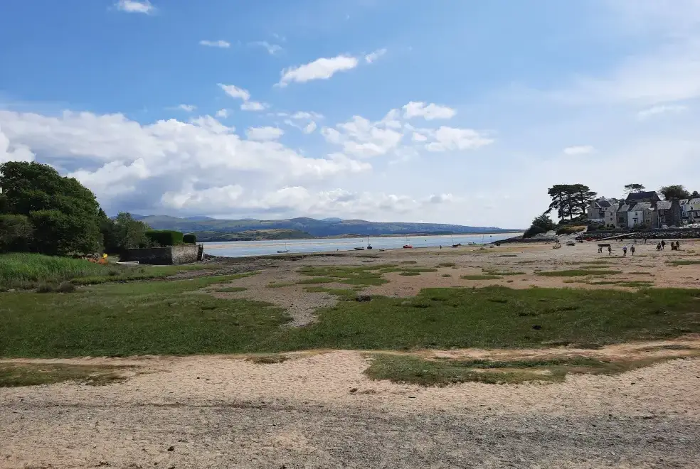 Coastal scenes near 5 Ivy Terrace