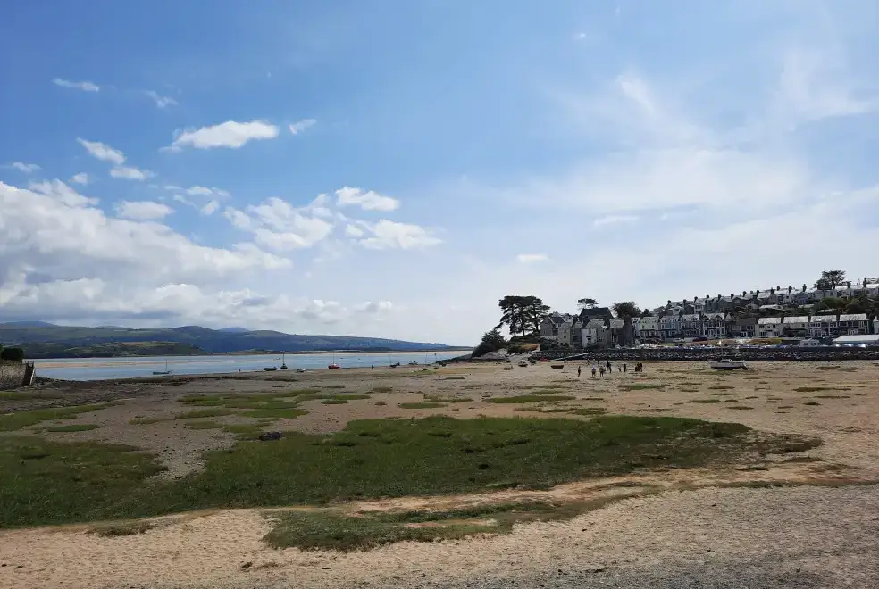 Coastal scenes near 5 Ivy Terrace