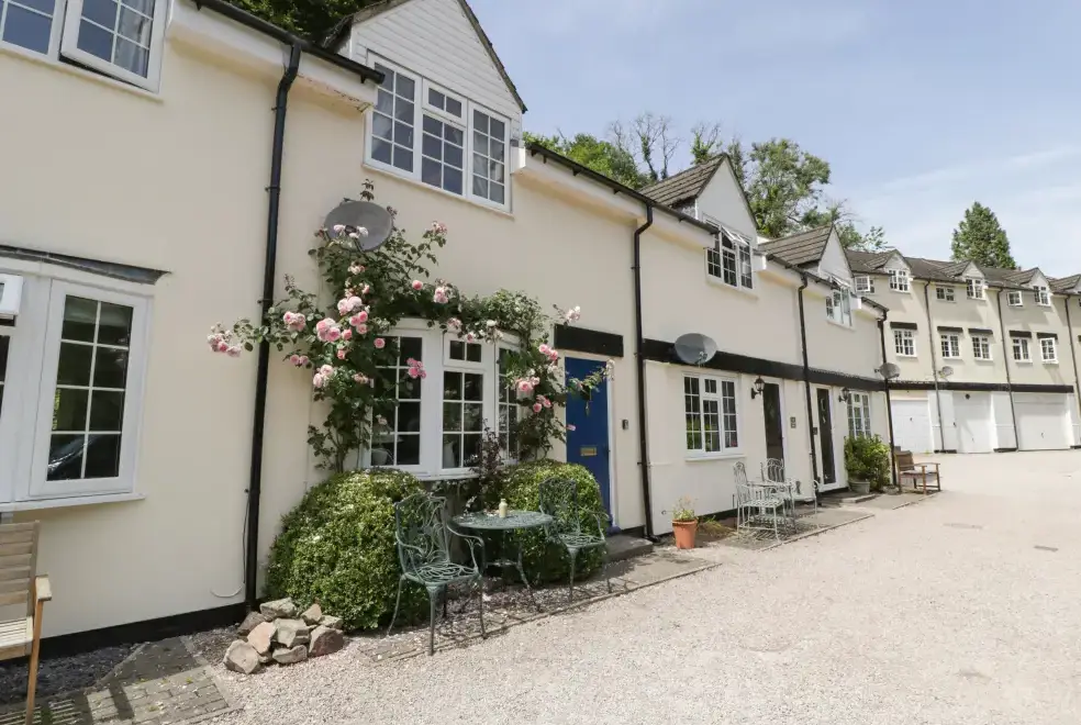 Surrounding area near 5 Wye Rapid Cottages