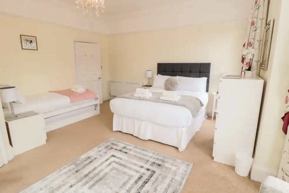  at 50 West Street Edelweiss