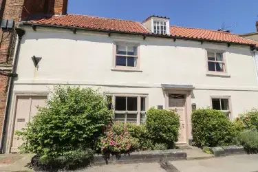 54 Bridge Street, Lincolnshire, Midlands and Central England