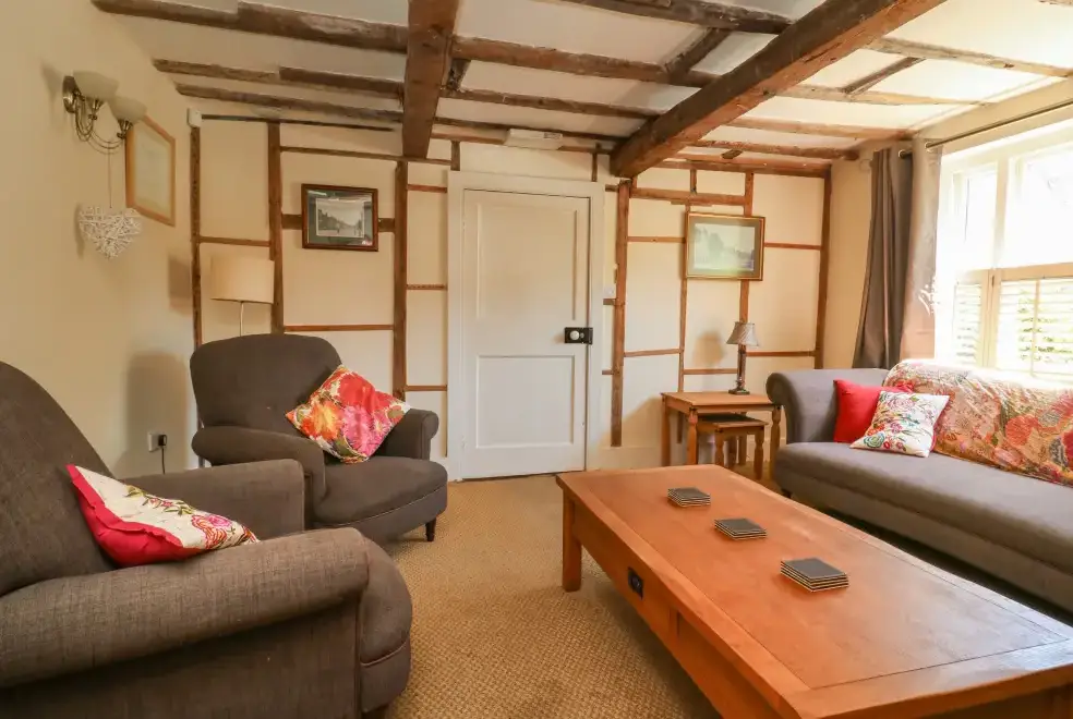 Lounge at 54 Bridge Street