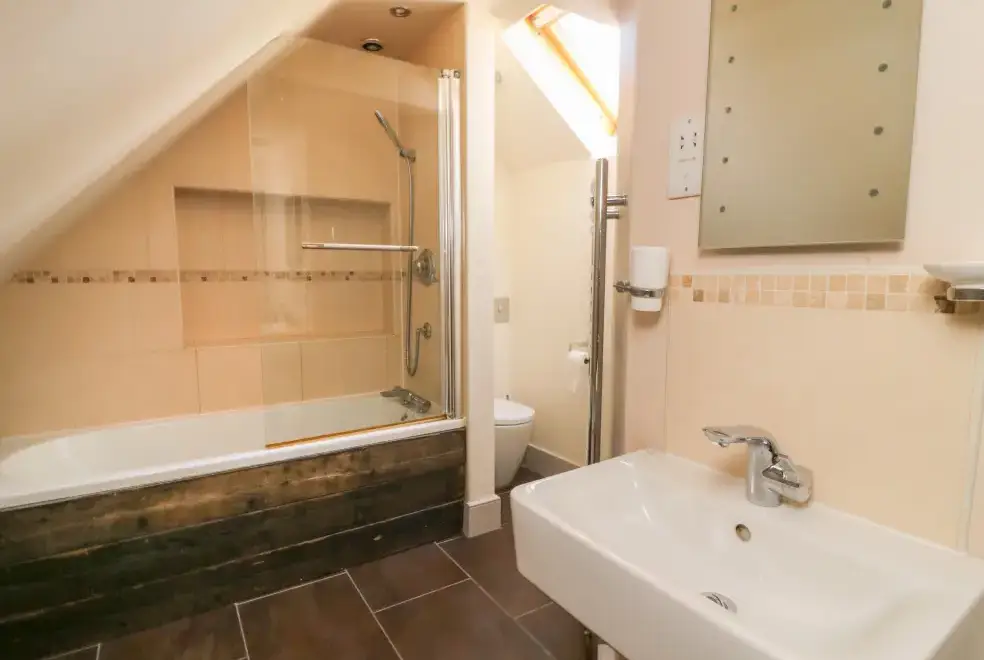 Shower room at 54 Bridge Street