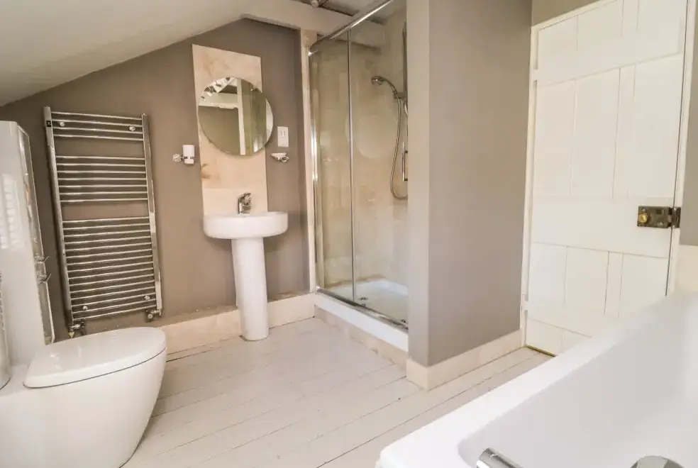 Shower room at 54 Bridge Street