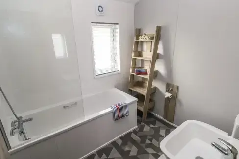 Family bathroom at 69 The Paddocks, Carmarthenshire