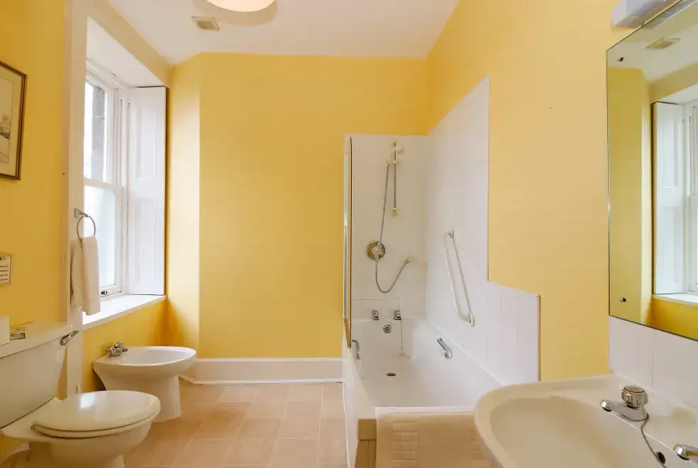 Family bathroom at 7 Bedroom Large Scottish Country House