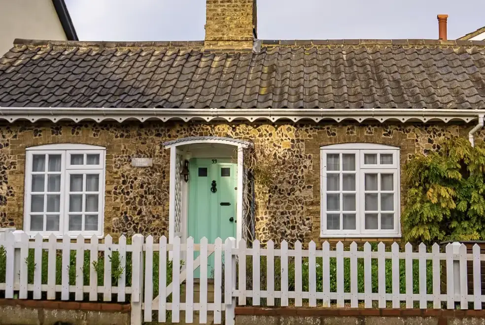 All Seasons Cottage Breaks - Flint Cottage, from the outside