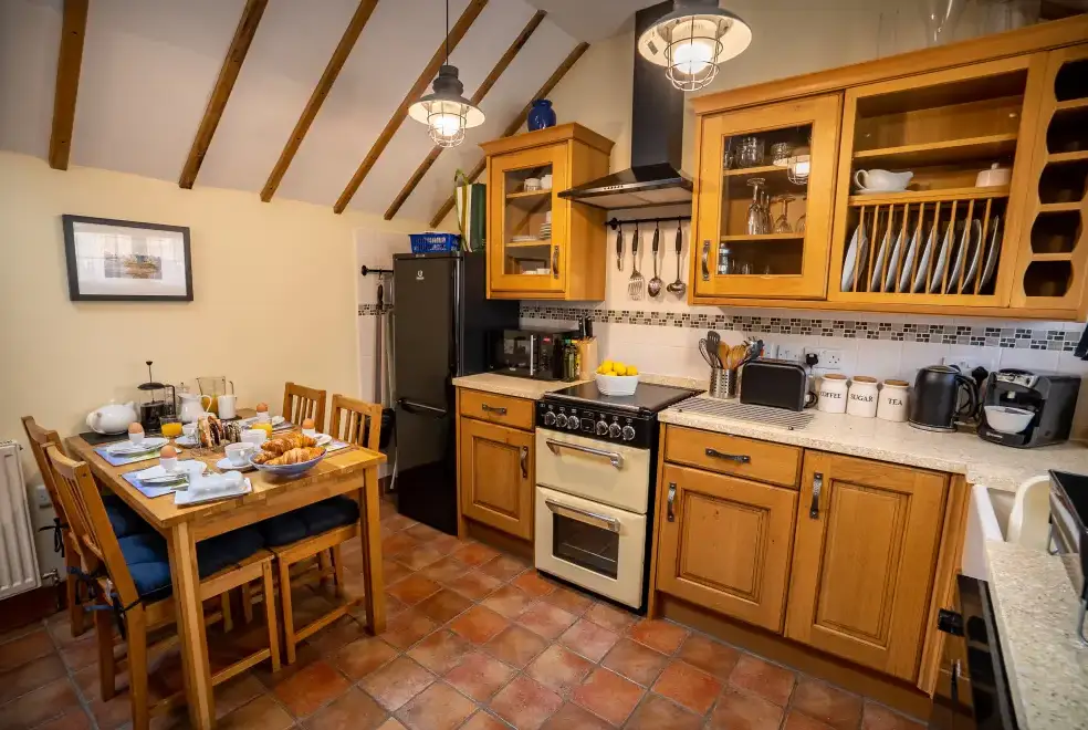 Kitchen/diner at All Seasons Cottage Breaks - Corner Cottage