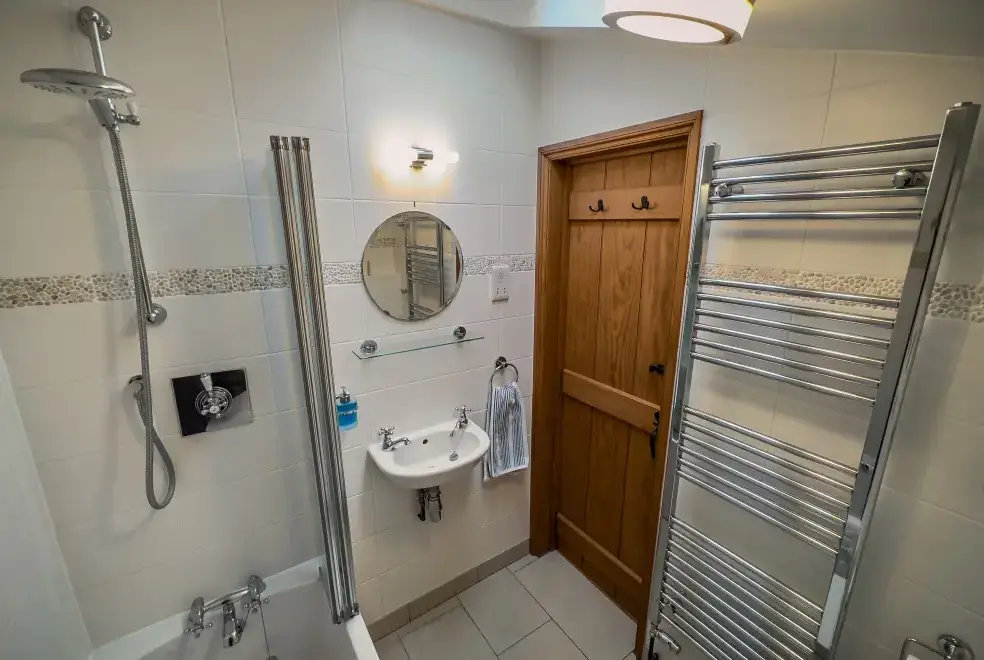 Shower room at All Seasons Cottage Breaks - Corner Cottage