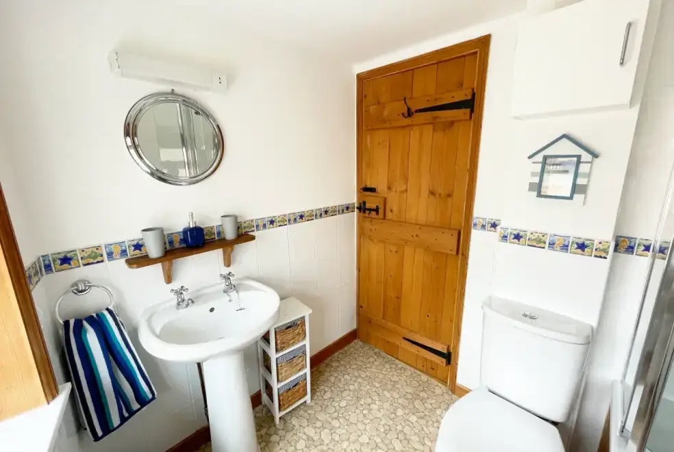 Shower room at All Seasons Cottage Breaks - Chapel Cottage